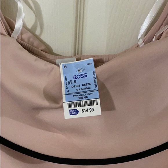 Dress - Picture 2 of 2